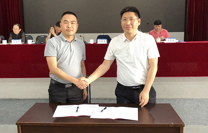 xiao 簽訂2022年質量責任狀.jpg